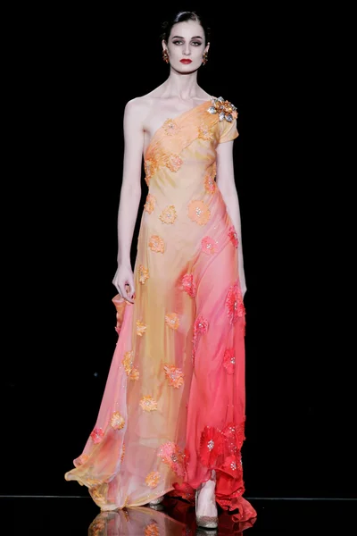 Look 28